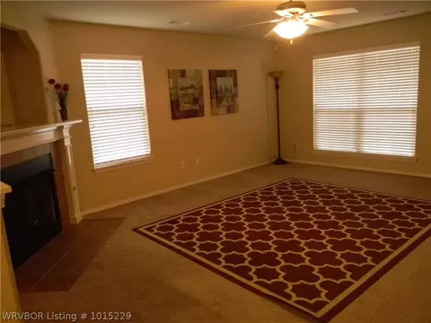 606 Trenton Dr, Fort Smith, AR 72908 photo 9