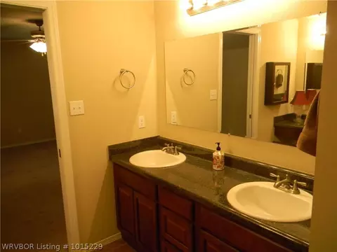 606 Trenton Dr, Fort Smith, AR 72908 photo 15