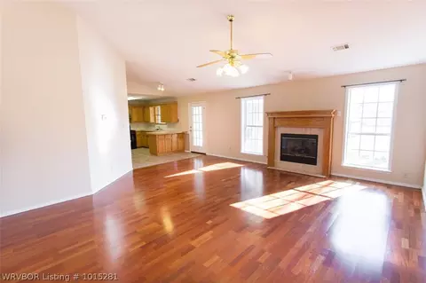 1025 Harrell St, Alma, AR 72921 photo 4