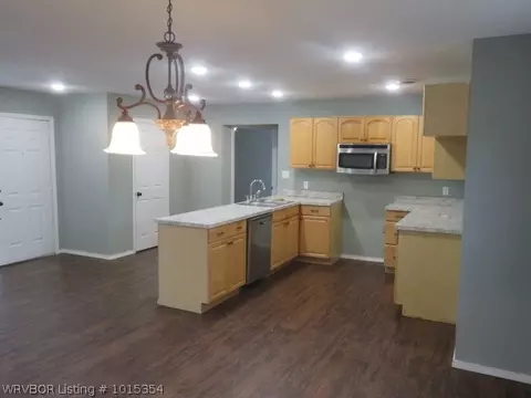 8417 35th Ter, Fort Smith, AR 72908 photo 4