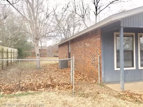 1505 14th Cir, Barling, AR 72923 photo 18