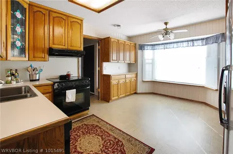 1310 Strozier Ct, Barling, AR 72923 photo 6