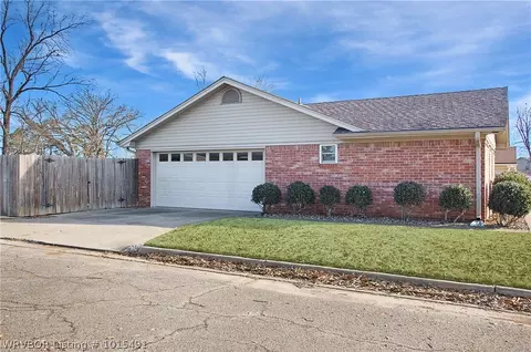 1310 Strozier Ct, Barling, AR 72923 photo 17