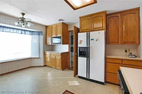 1310 Strozier Ct, Barling, AR 72923 photo 5