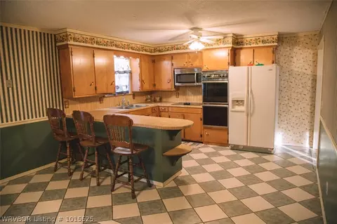 1802 E Highway 96, Lavaca, AR 72941 photo 6