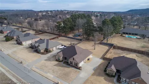 12913 Limestone Dr, Fort Smith, AR 72916 photo 3