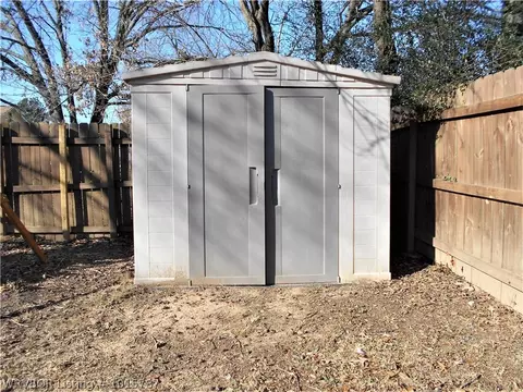 919 N 2 Ter, Barling, AR 72923 photo 18