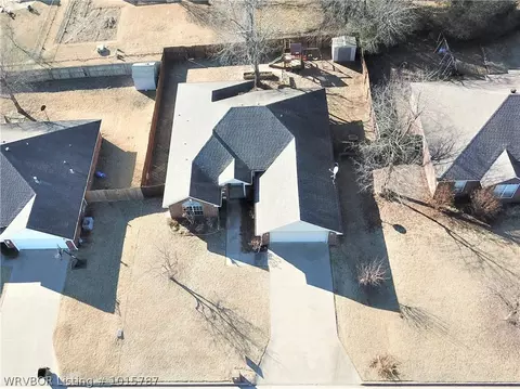 919 N 2 Ter, Barling, AR 72923 photo 2