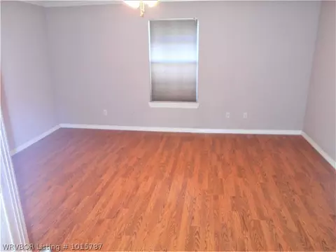 919 N 2 Ter, Barling, AR 72923 photo 16