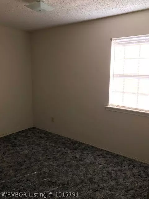 1007 E Baltimore St, Panama, OK 74951 photo 4