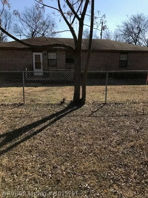 1007 E Baltimore St, Panama, OK 74951 photo 9