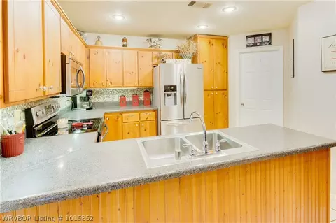 1305 S Division St, Lavaca, AR 72941 photo 13