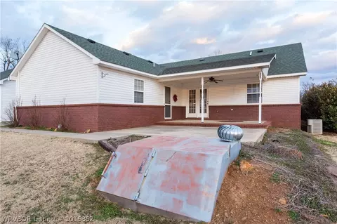 1305 S Division St, Lavaca, AR 72941 photo 24
