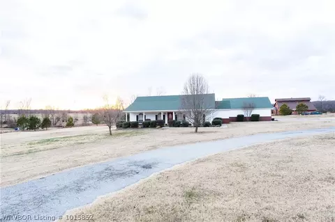 1305 S Division St, Lavaca, AR 72941 photo 4