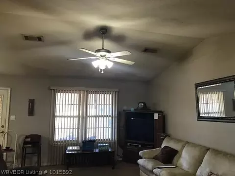 1207 9th St, Barling, AR 72923 photo 12