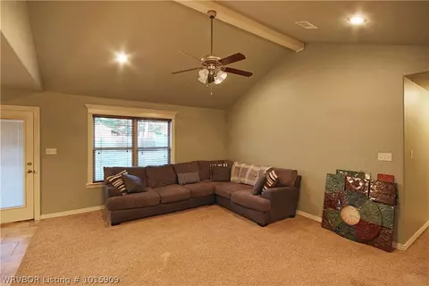 626 E Joplin St, Greenwood, AR 72936 photo 2