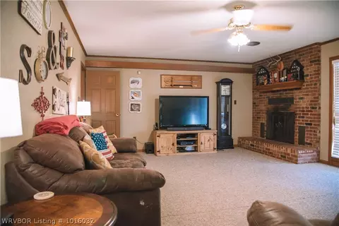 2301 W Main St, Lavaca, AR 72941 photo 9