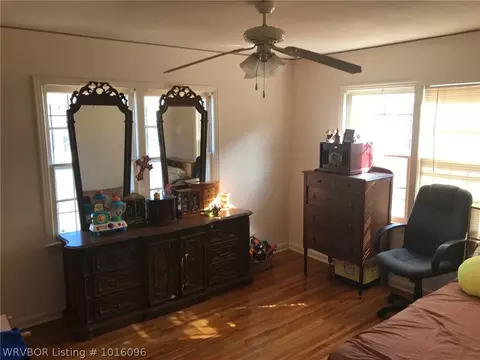 809 N Albert Pike Ave, Fort Smith, AR 72903 photo 14