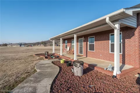 204 Meadows Ln, Pocola, OK 74902 photo 3