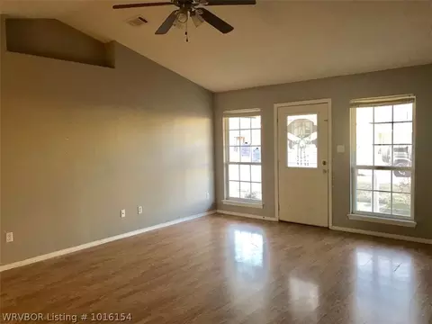 1817 Eastgate Dr, Greenwood, AR 72936 photo 4