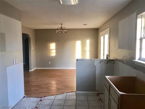 1817 Eastgate Dr, Greenwood, AR 72936 photo 7