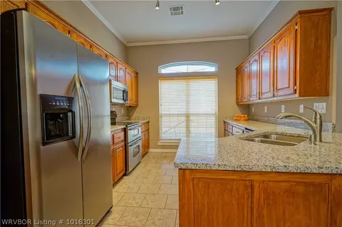 704 S Adams St, Lavaca, AR 72941 photo 6