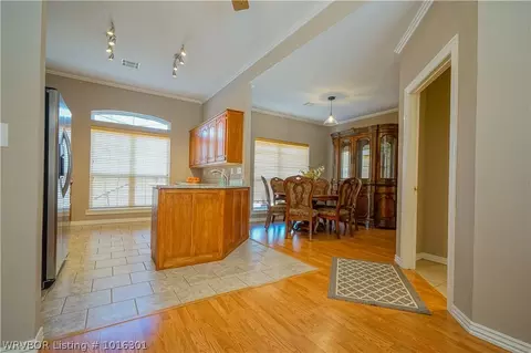 704 S Adams St, Lavaca, AR 72941 photo 8