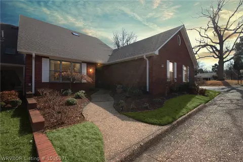 2923 Gary St, Fort Smith, AR 72903 photo 1
