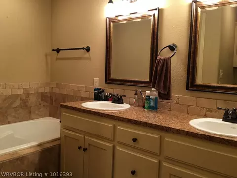 2000 Holt St, Lavaca, AR 72941 photo 18