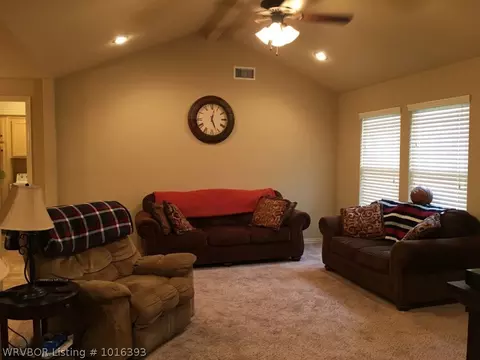2000 Holt St, Lavaca, AR 72941 photo 2