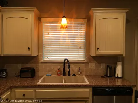 2000 Holt St, Lavaca, AR 72941 photo 7