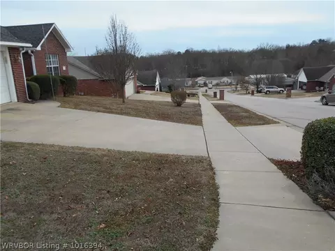 1204 11th St, Barling, AR 72923 photo 14