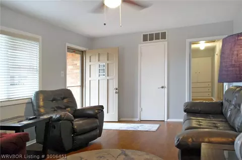 4123 Gary St, Fort Smith, AR 72903 photo 2