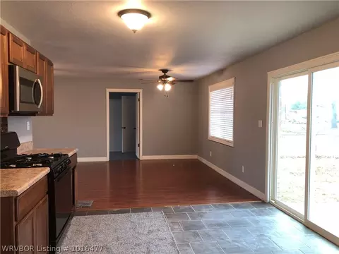 318 N Main St, Dyer, AR 72935 photo 8