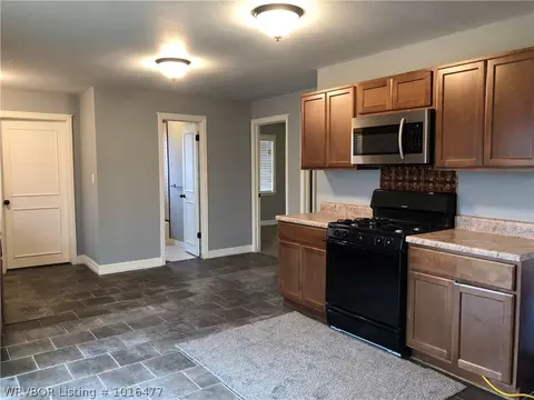 318 N Main St, Dyer, AR 72935 photo 7