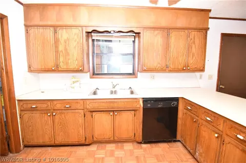 705 A Smith St, Pocola, OK 74902 photo 5