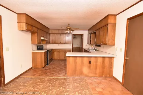 705 A Smith St, Pocola, OK 74902 photo 3