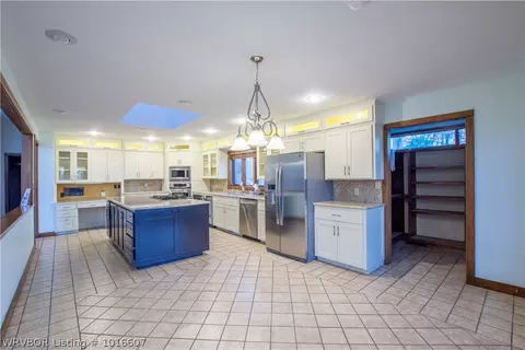 16 Berry Hill Rd, Fort Smith, AR 72903 photo 8