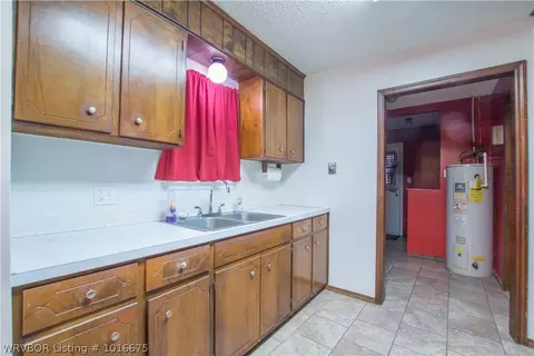 635 Angela Cir, Barling, AR 72923 photo 3