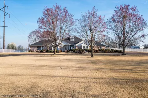 8613 Rosewood Dr, Fort Smith, AR 72903 photo 1