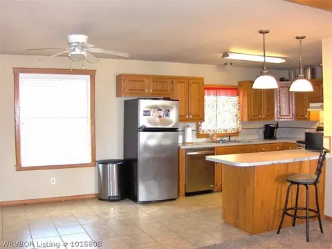 409 Eagle Rock Rd, Muldrow, OK 74948 photo 3