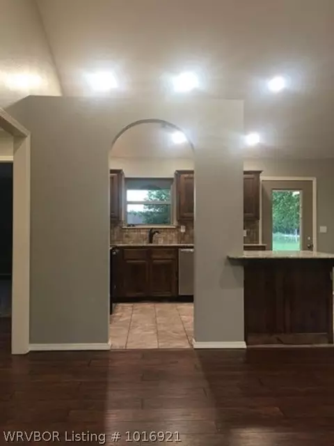 321 Williams Ln, Pocola, OK 74902 photo 6