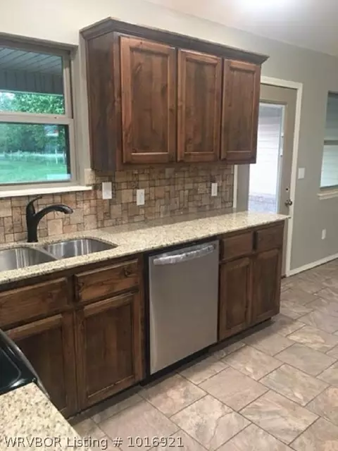 321 Williams Ln, Pocola, OK 74902 photo 11