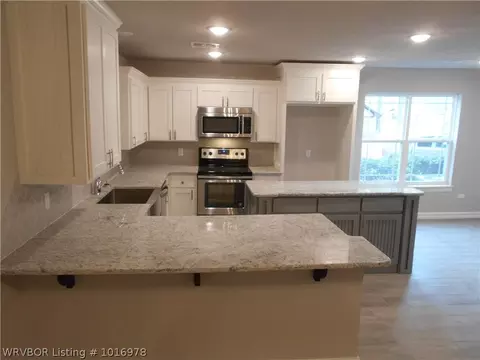 2500 Roxbury, Fort Smith, AR 72908 photo 2