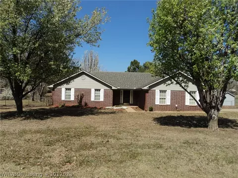8 Nixon Rd, Lavaca, AR 72941 photo 1