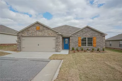 310 Regency Dr, Barling, AR 72923 photo 1