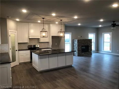 2128 Dow Jones, Alma, AR 72921 photo 5