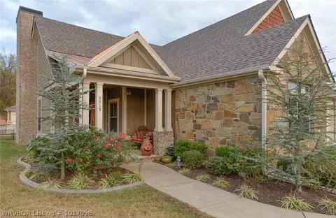 9919 Willowbrook Dr, Fort Smith, AR 72908 photo 2