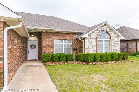 713 Windbrook Ct, Fort Smith, AR 72908 photo 3