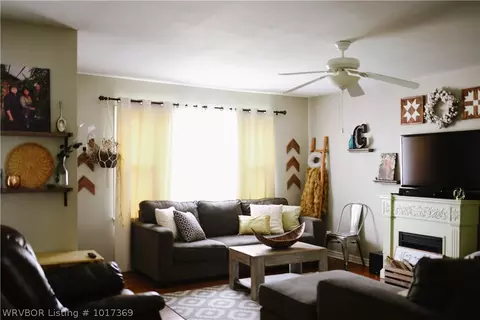310 5th St, Paris, AR 72855 photo 3